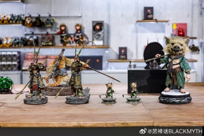 《黑神话》五一开启快闪活动 1：1天命人雕像太帅了！